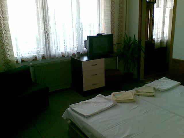 Family Hotel Natalis Хисаря Номер фото